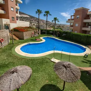 holidays2benalmadena-arenal-golf-con-terraza-piscina-garaje.1costadelsol.com/